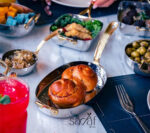 ظرف سرو بیضی دسته برنجی 22 سانت استیل چکشی هندی (یک عددی)