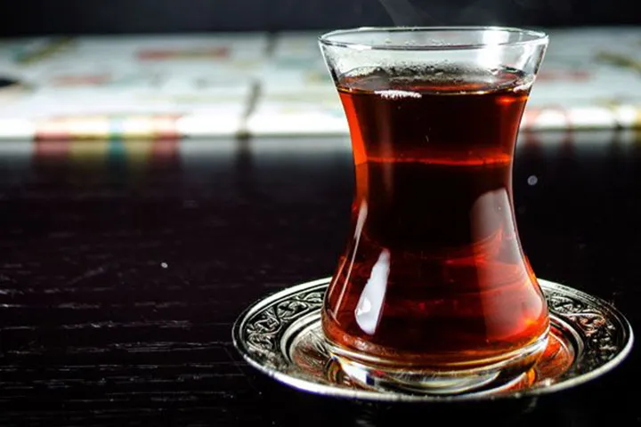 آیا چای ایرانی کافئین دارد