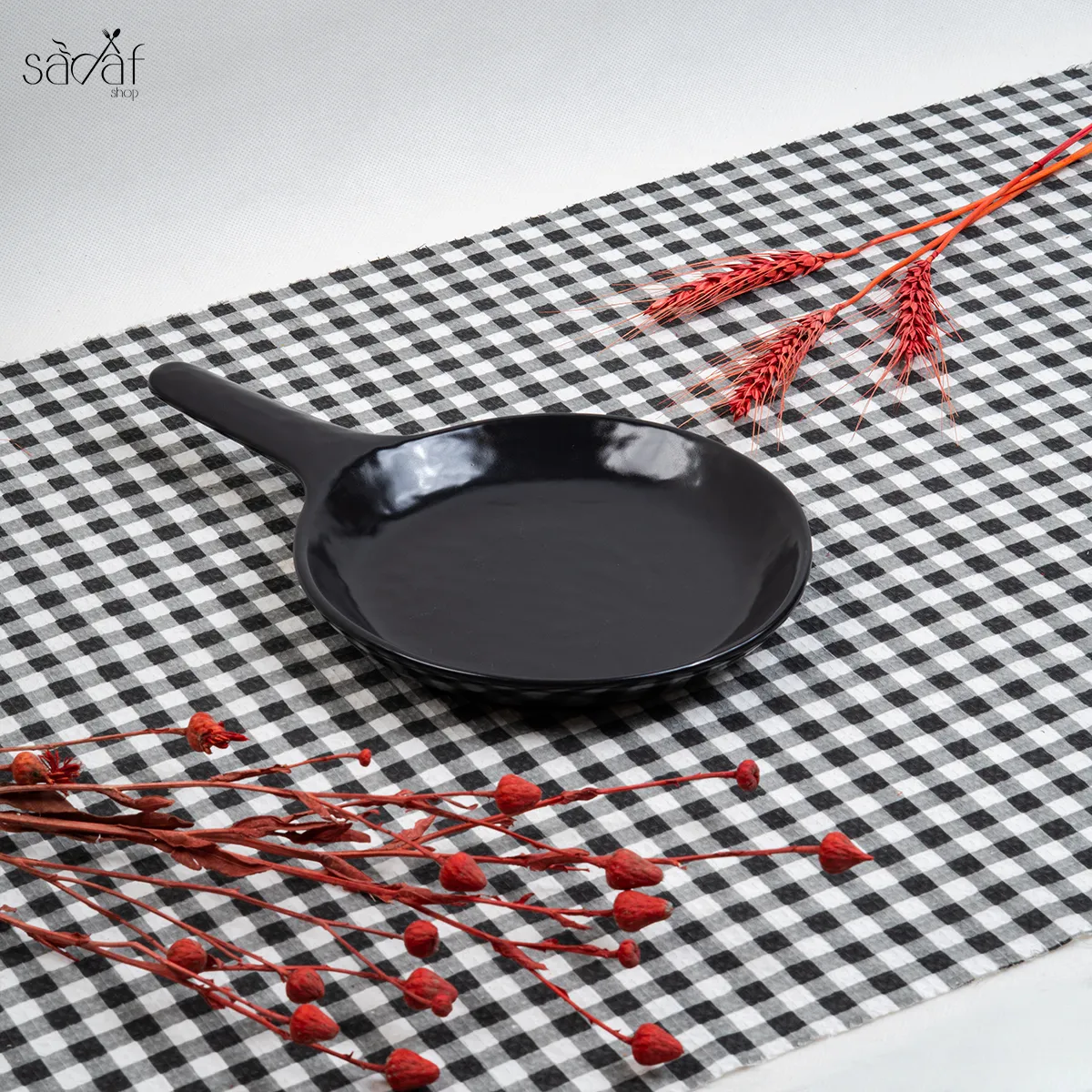 48_48_11zon ظرف سرو طرح تابه سرامیک مشکی (یک عددی) - تصویر 1