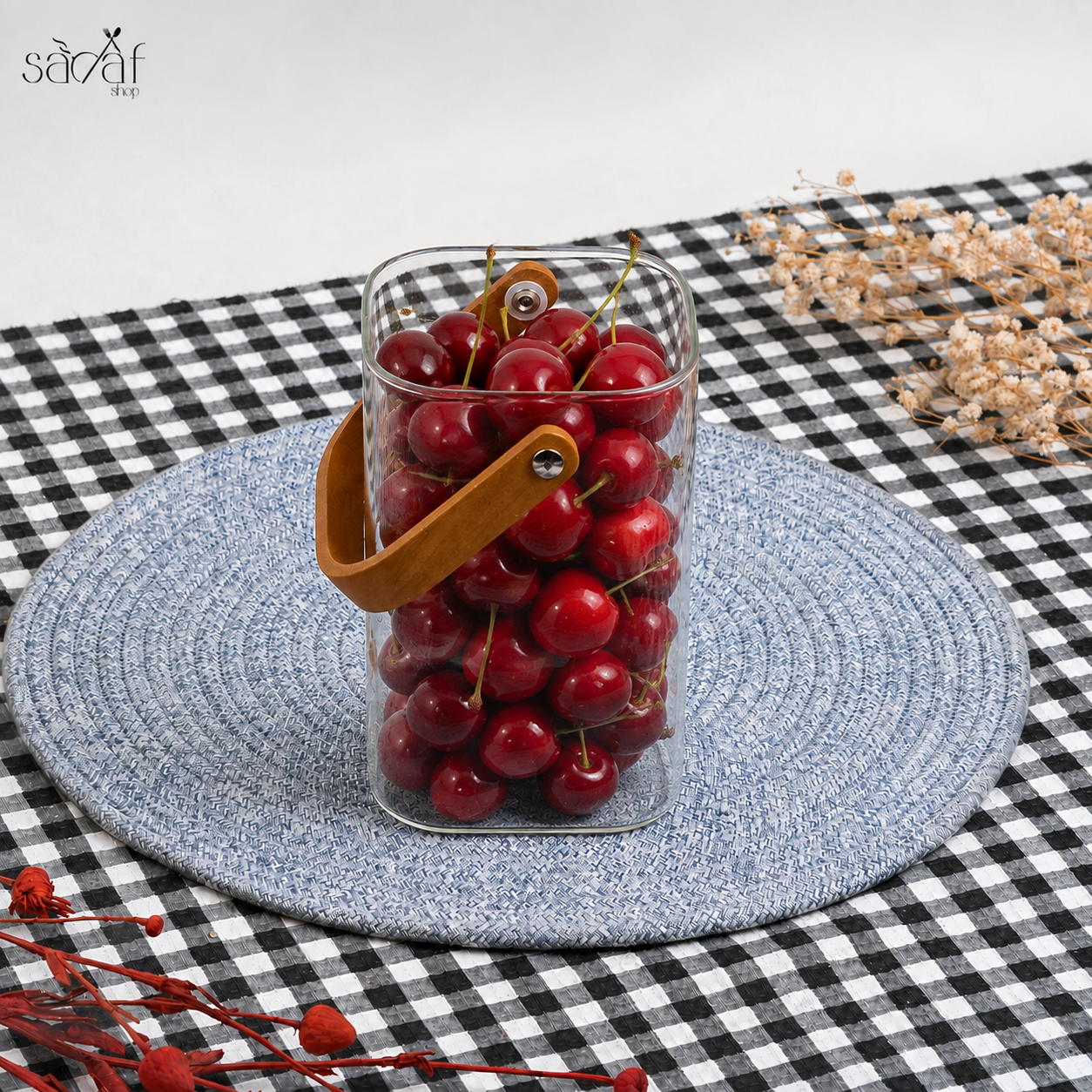 A92DF6F4-B845-426A-83CE-58319C1370FA ظرف پیرکس 15 سانت مربع دسته بامبو - تصویر 1